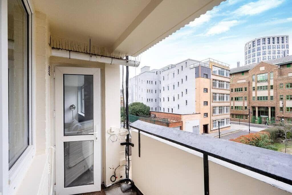 Charming Apartment In The Pleydell Estate 伦敦 外观 照片
