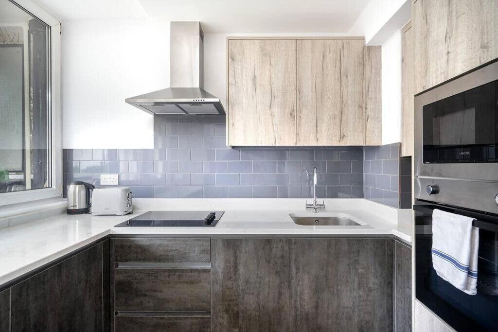 Charming Apartment In The Pleydell Estate 伦敦 外观 照片